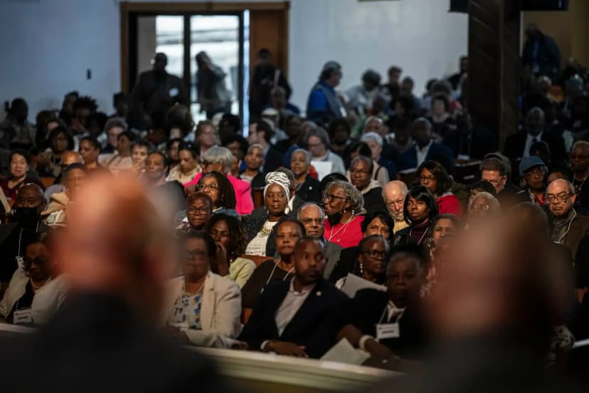 Black New Yorkers Move Out, Changing City Politics